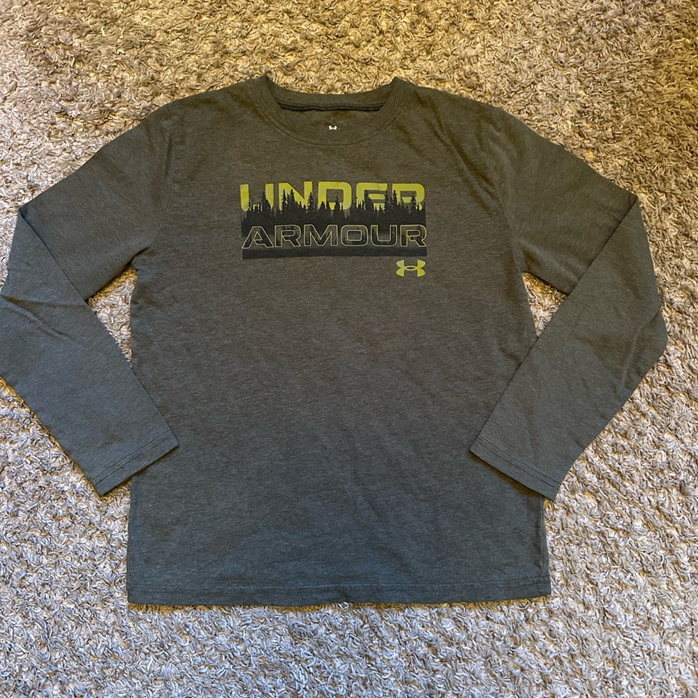 Boy’s Under Armour Long Sleeve Tee; Army Green; Size Youth Medium